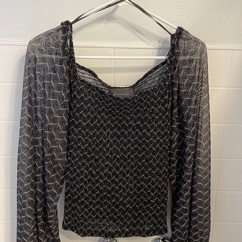 Gently used Anthropologie top size M